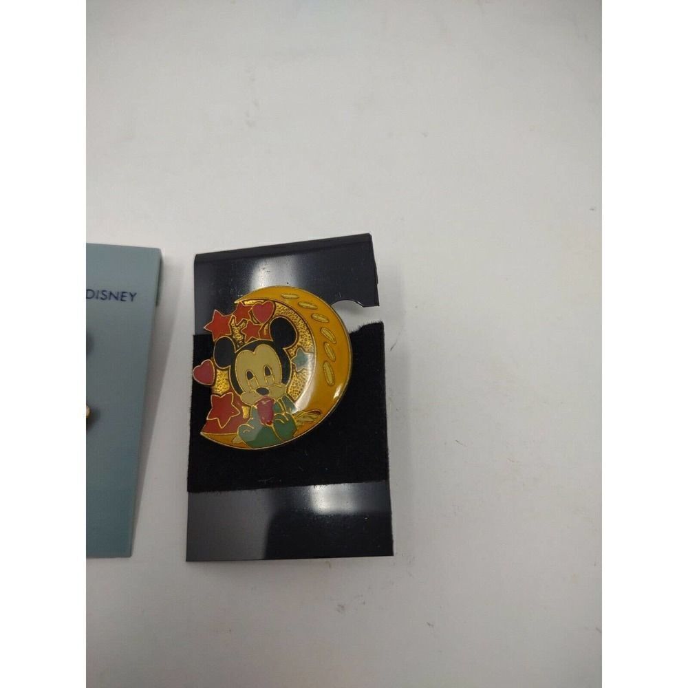 Mickey And Minnie Lapel Pins Vintage Disney Mickey with Moon/Stars Minnie Posing - Picture 3 of 5